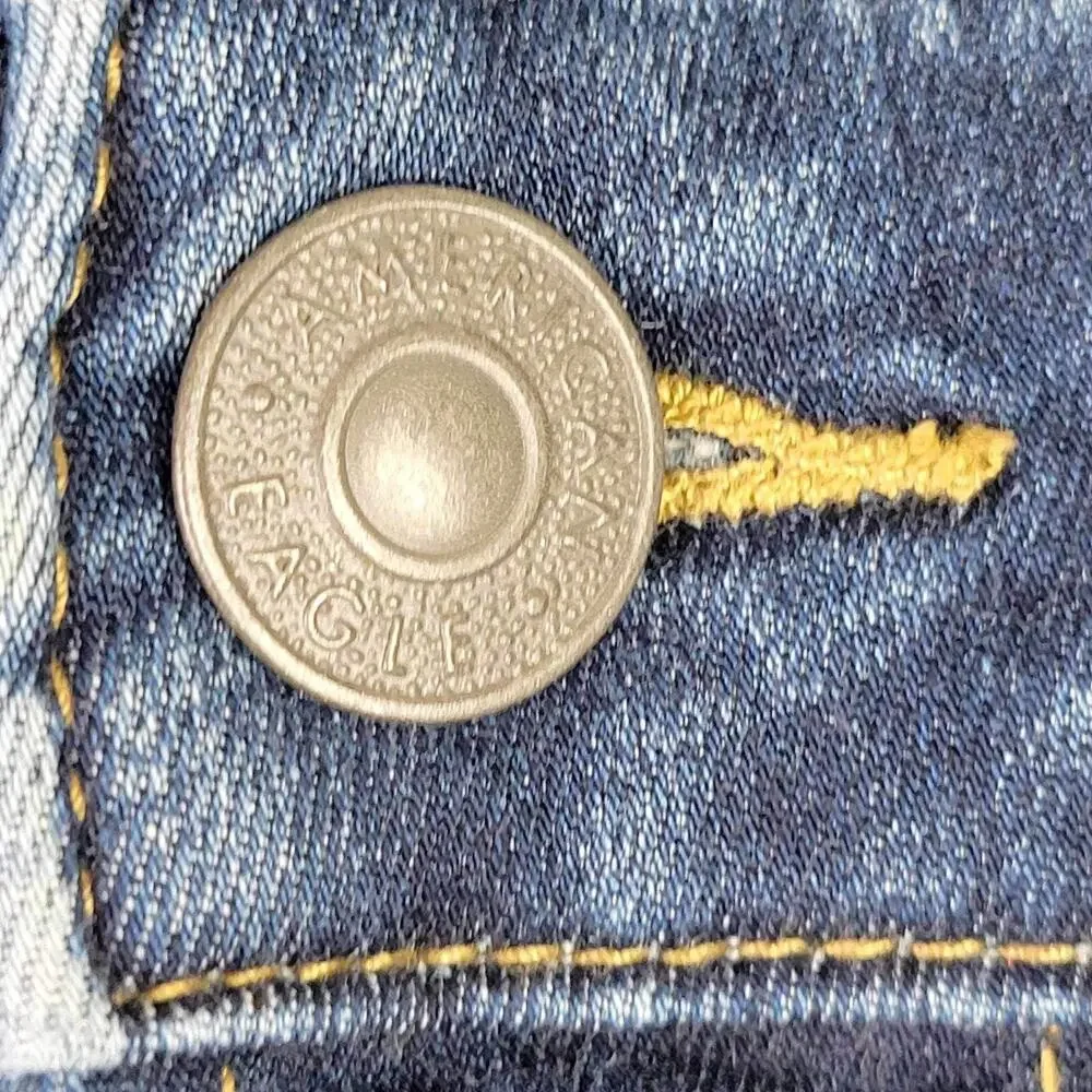 American Eagle Outfitters excellent pre